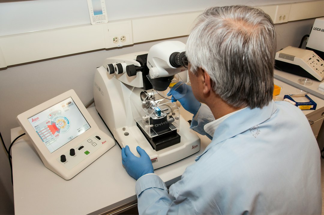 Visual illustration for precision digital refractometers B2B botanical testing